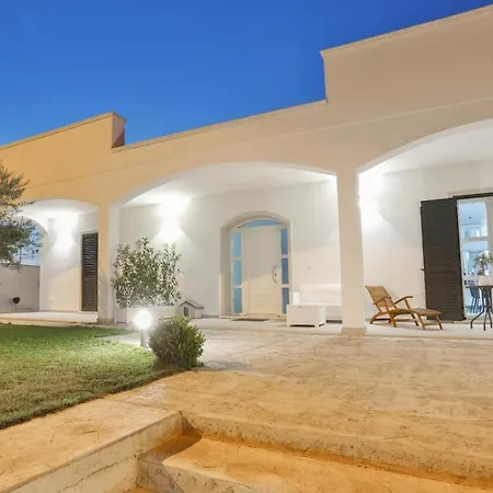 Wonderful Apartments Near The Colosseum