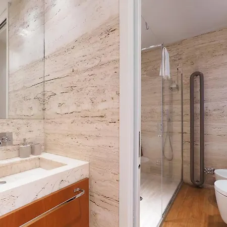 ゲストハウス Wonderful Apartments Near The Colosseum 4*